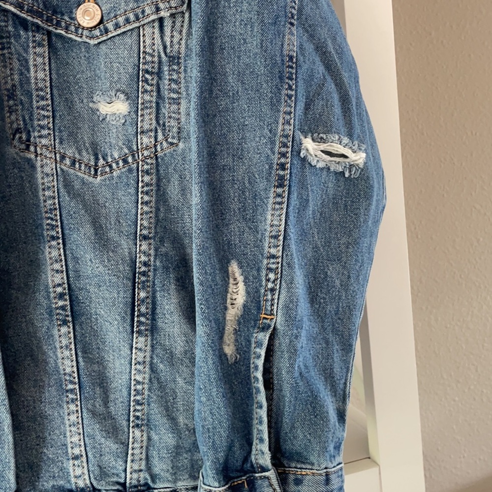BNWT H&M oversized jeans jacket distressed XS - Picture 4 of 6